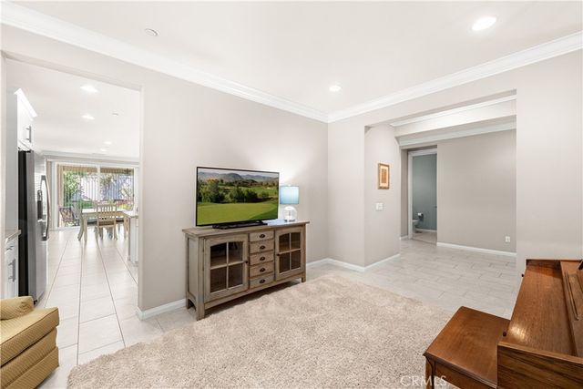 39041 New Meadow Drive, Temecula, CA 92591