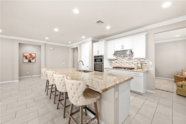 39041 New Meadow Drive, Temecula, CA 92591