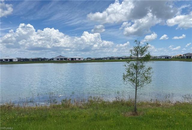 18222 Ridgeline DR, Estero, FL 33928