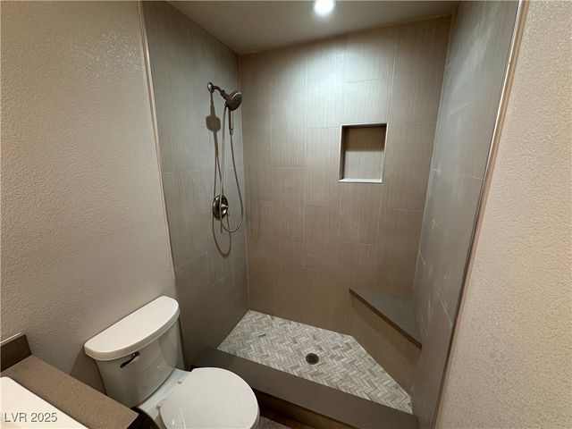 5330 Rod Court 102, Las Vegas, NV 89122