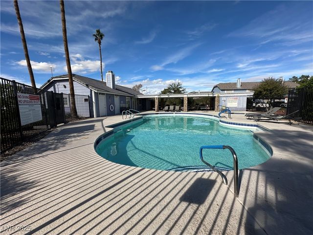 5330 Rod Court 102, Las Vegas, NV 89122