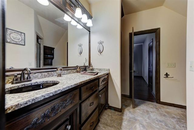 9411 Dickerson NE Road, Piedmont, OK 73078