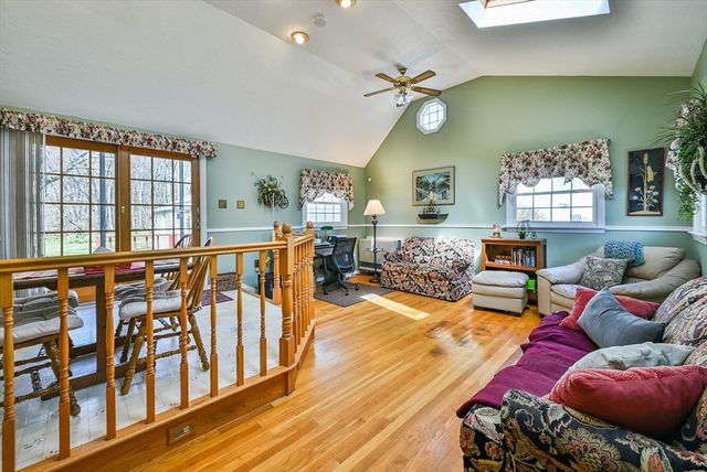 22 Trahan Ave, Worcester, MA 01604