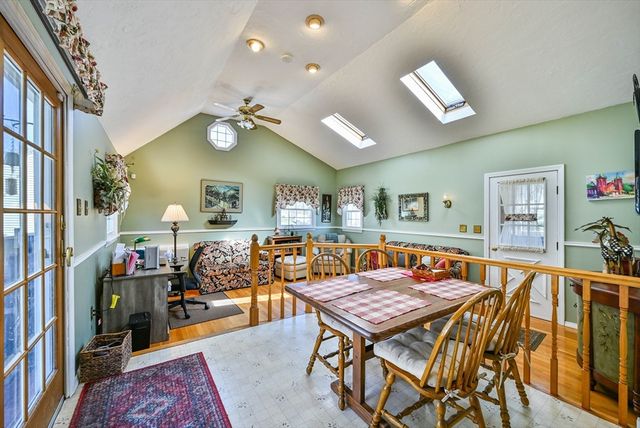 22 Trahan Ave, Worcester, MA 01604