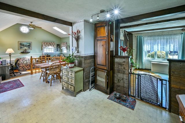 22 Trahan Ave, Worcester, MA 01604