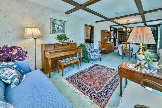 22 Trahan Ave, Worcester, MA 01604