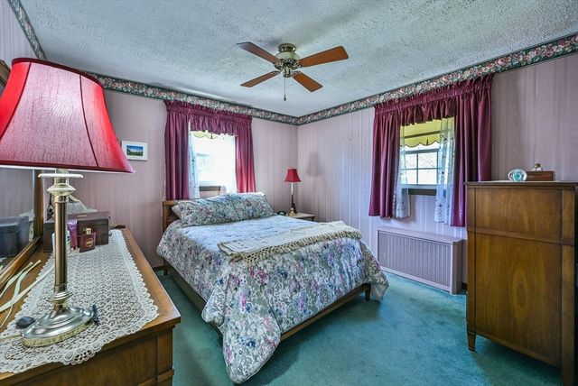 22 Trahan Ave, Worcester, MA 01604