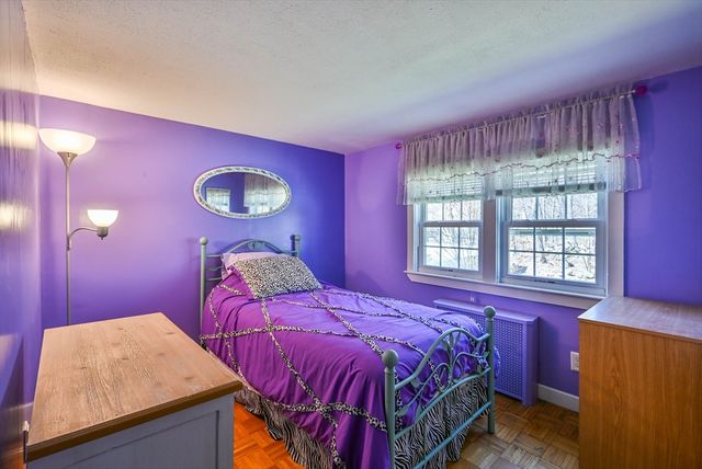 22 Trahan Ave, Worcester, MA 01604