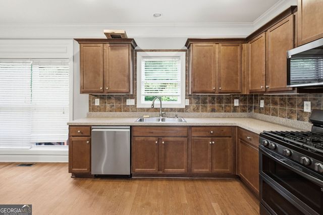 518 S Fortune Way, Dallas, GA 30157