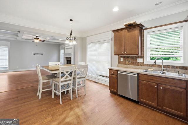 518 S Fortune Way, Dallas, GA 30157