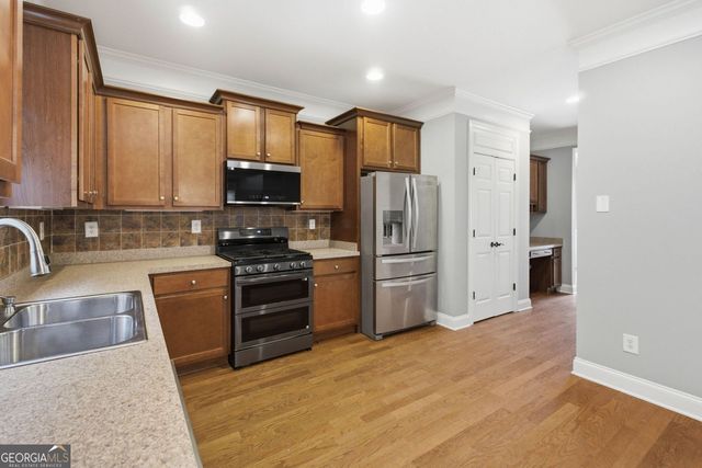 518 S Fortune Way, Dallas, GA 30157