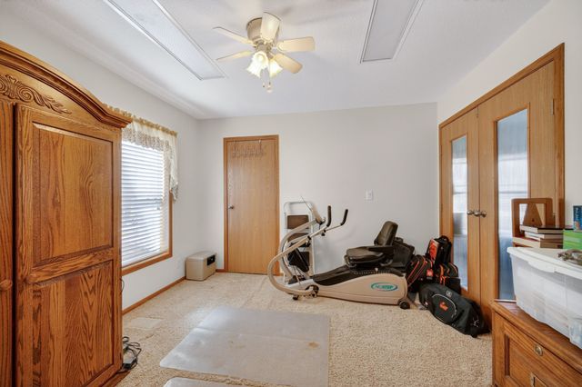 313 Market Avenue NW, Mitchellville, IA 50169