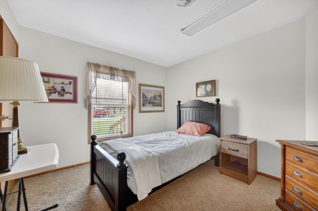 313 Market Avenue NW, Mitchellville, IA 50169