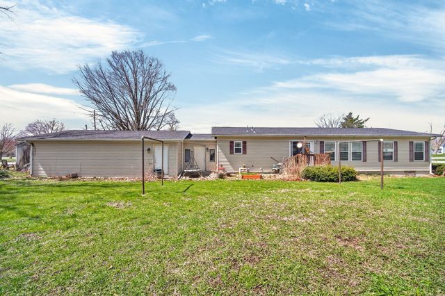 313 Market Avenue NW, Mitchellville, IA 50169