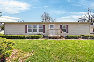 313 Market Avenue NW, Mitchellville, IA 50169
