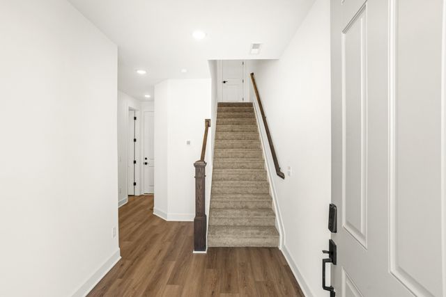 158 Barton Village Boulevard, Lebanon, TN 37090