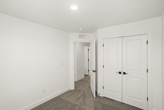 158 Barton Village Boulevard, Lebanon, TN 37090