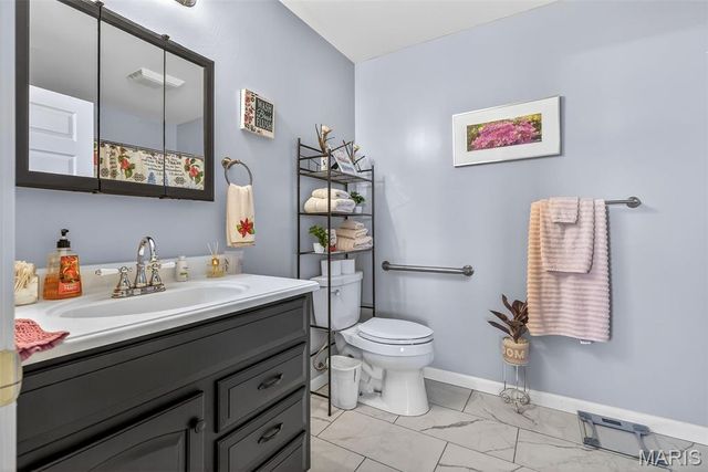 50 Swan Lane, Farmington, MO 63640