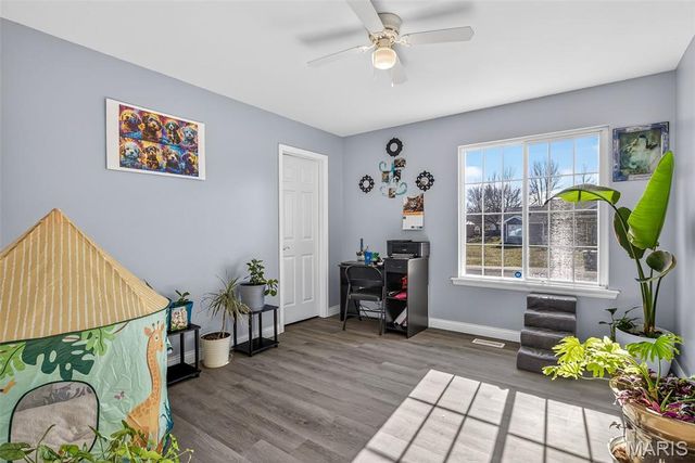 50 Swan Lane, Farmington, MO 63640