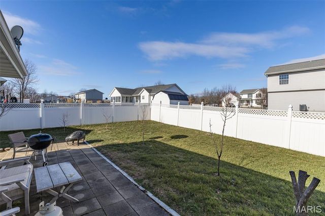 50 Swan Lane, Farmington, MO 63640