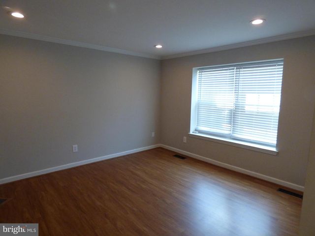 6123 ROCKY WAY CT, Centreville, VA 20120