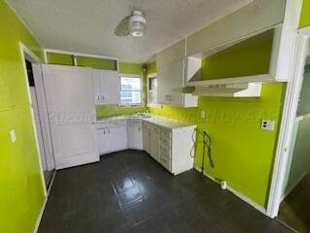 218 N Gaines Avenue, Tulia, TX 79088