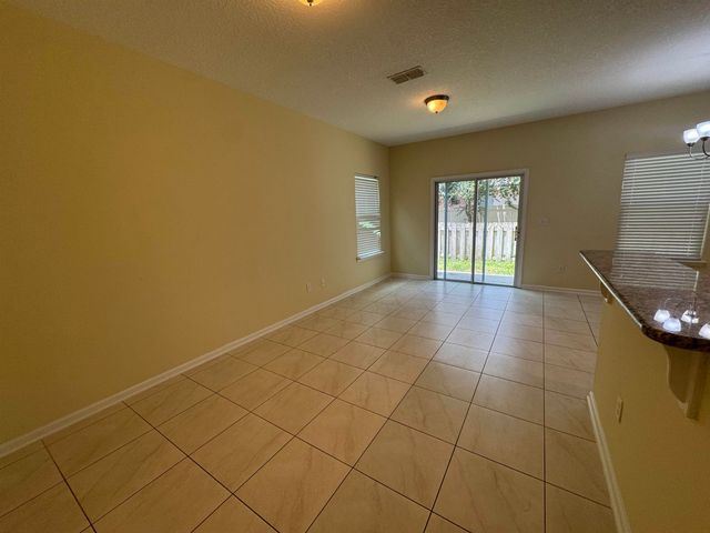 126 Moultrie Village Ln, St Augustine, FL 32086