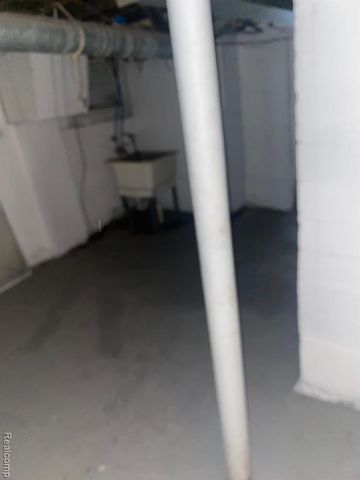 16526 Steel Street, Detroit, MI 48235