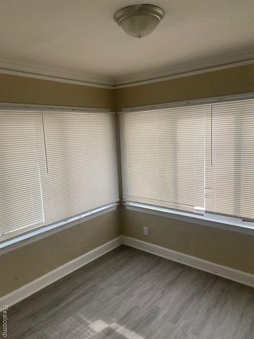 16526 Steel Street, Detroit, MI 48235