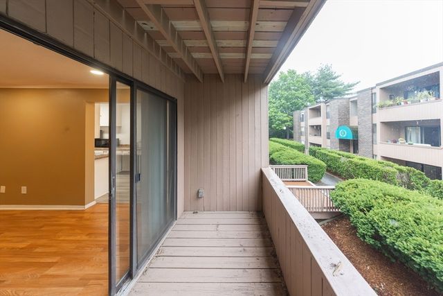 30 Shrewsbury Greens Dr G, Shrewsbury, MA 01545