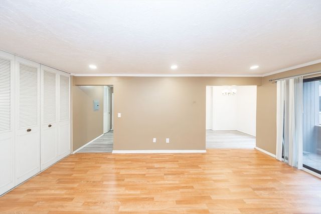 30 Shrewsbury Greens Dr G, Shrewsbury, MA 01545