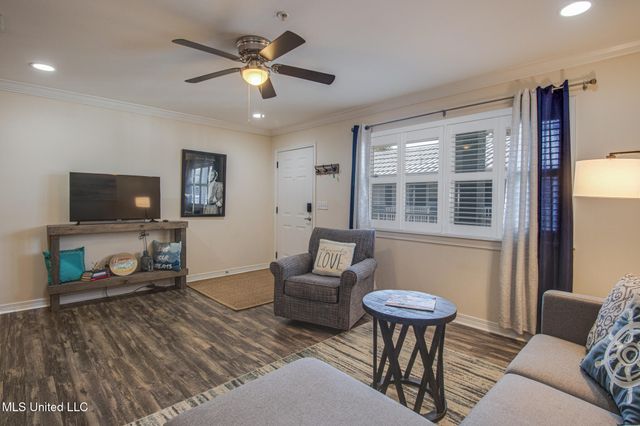 1282 Beach Boulevard, 208, Biloxi, MS 39530