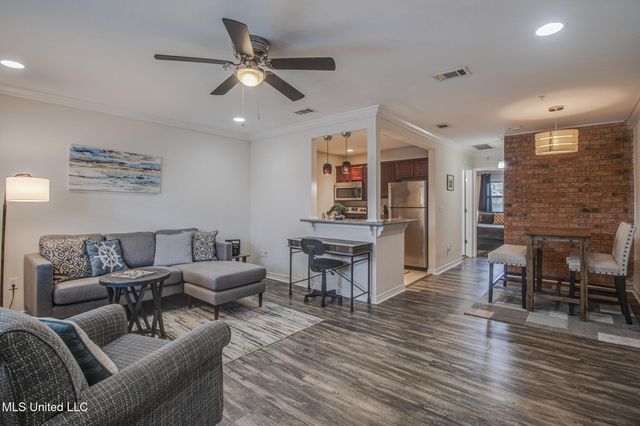 1282 Beach Boulevard, 208, Biloxi, MS 39530