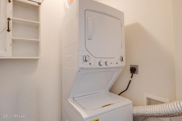 1282 Beach Boulevard, 208, Biloxi, MS 39530