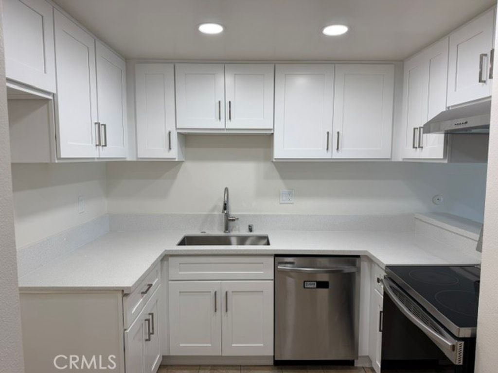 3054 Associated 26, Fullerton, CA 92835