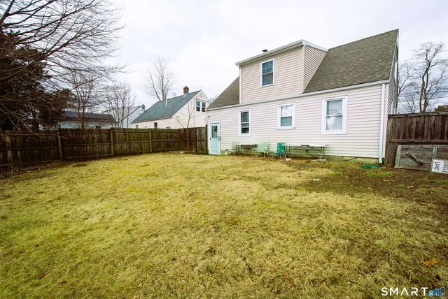 435 Ruth Street, Bridgeport, CT 06606