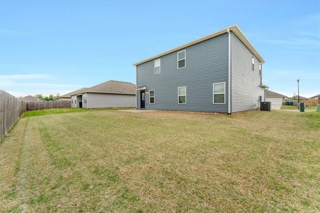 1700 King Road, Centerton, AR 72719