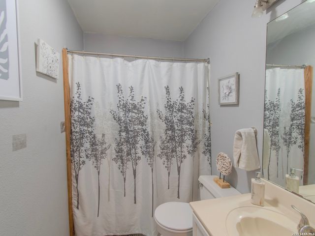 13134 Burgundy PT, San Antonio, TX 78217