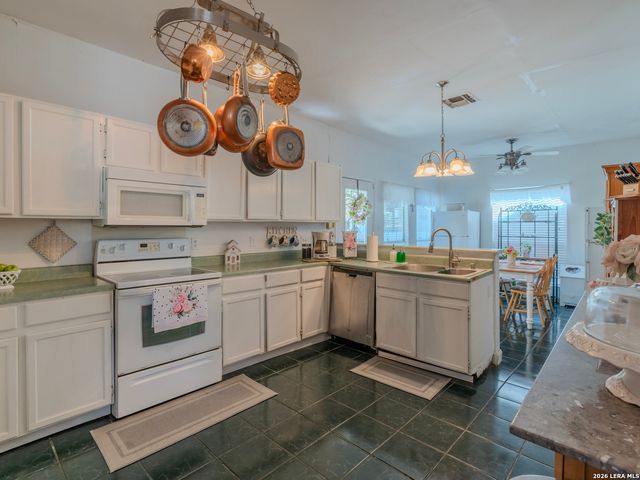 13134 Burgundy PT, San Antonio, TX 78217