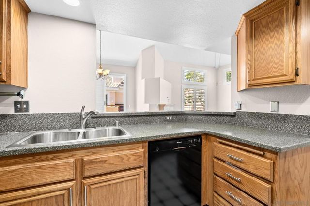 9338 Babauta Rd 78, San Diego, CA 92129