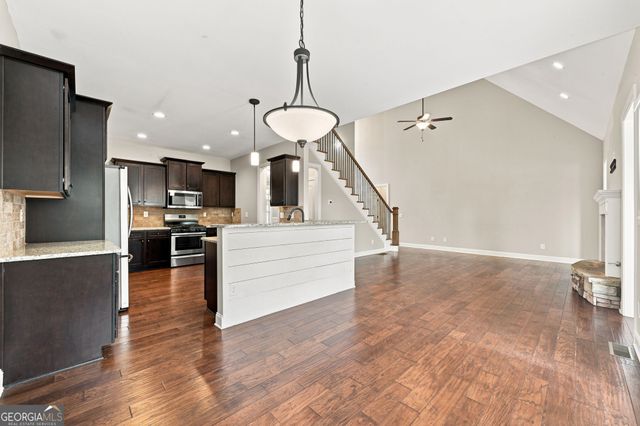 598 Willow Pointe Drive, Dallas, GA 30157