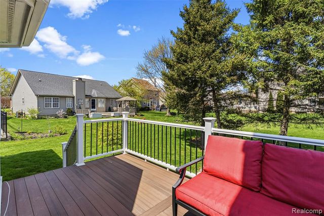 4092 Autumn Wood Drive, Fenton, MI 48430