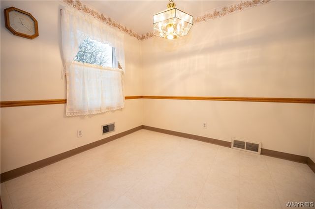 27 Edmund Street, Cheektowaga, NY 14227