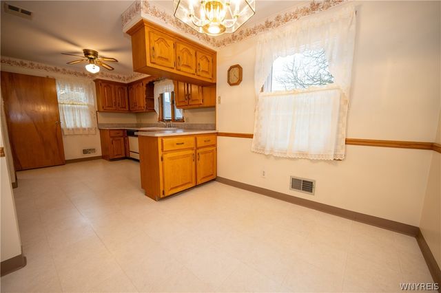 27 Edmund Street, Cheektowaga, NY 14227