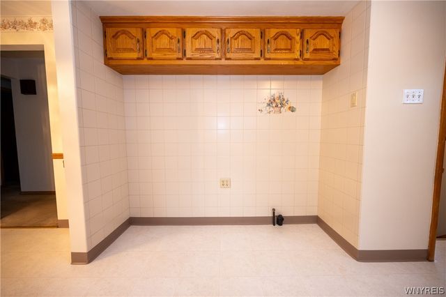 27 Edmund Street, Cheektowaga, NY 14227