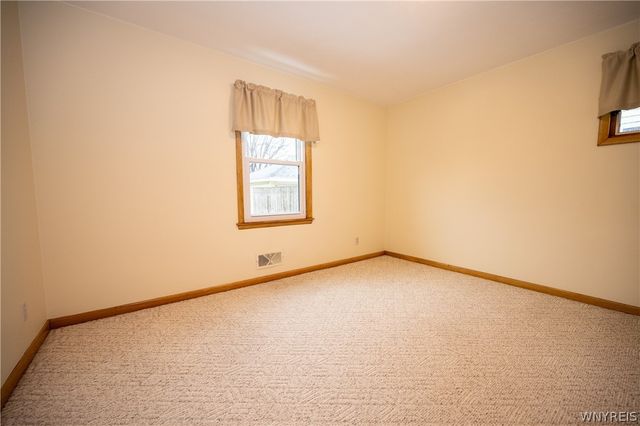 27 Edmund Street, Cheektowaga, NY 14227