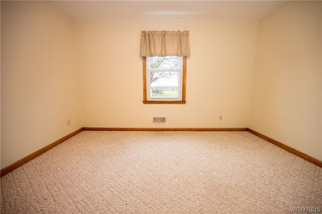 27 Edmund Street, Cheektowaga, NY 14227