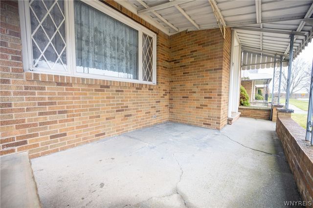 27 Edmund Street, Cheektowaga, NY 14227