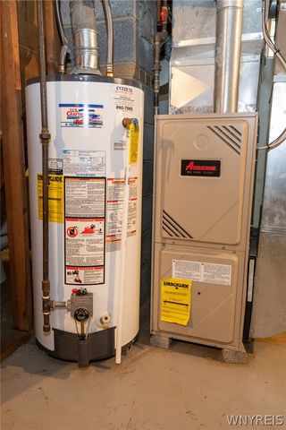 27 Edmund Street, Cheektowaga, NY 14227