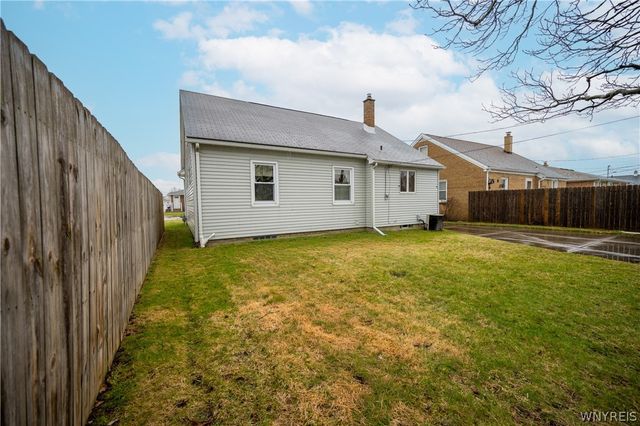 27 Edmund Street, Cheektowaga, NY 14227